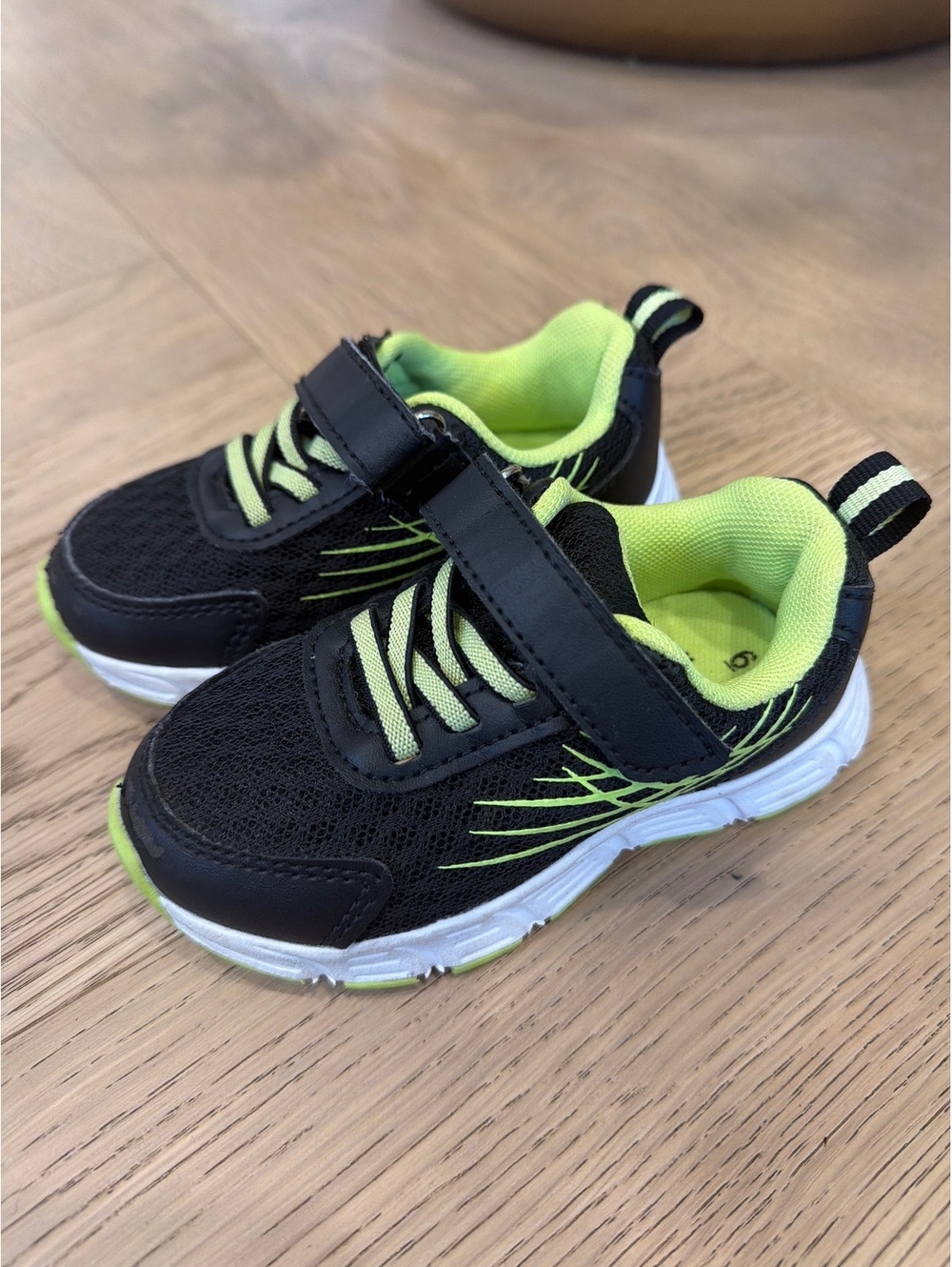 Toddler Boy Atheltic Works Running Shoes, size 6, black and lime green, like new